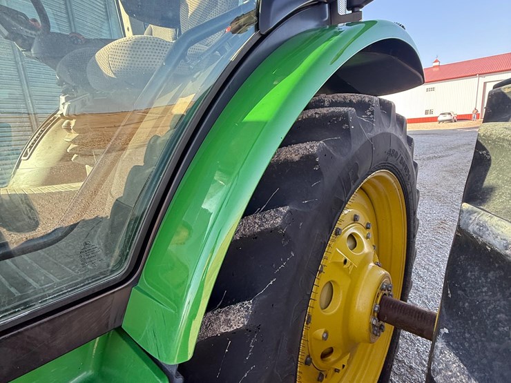 2016-john-deere-8370r-image-19