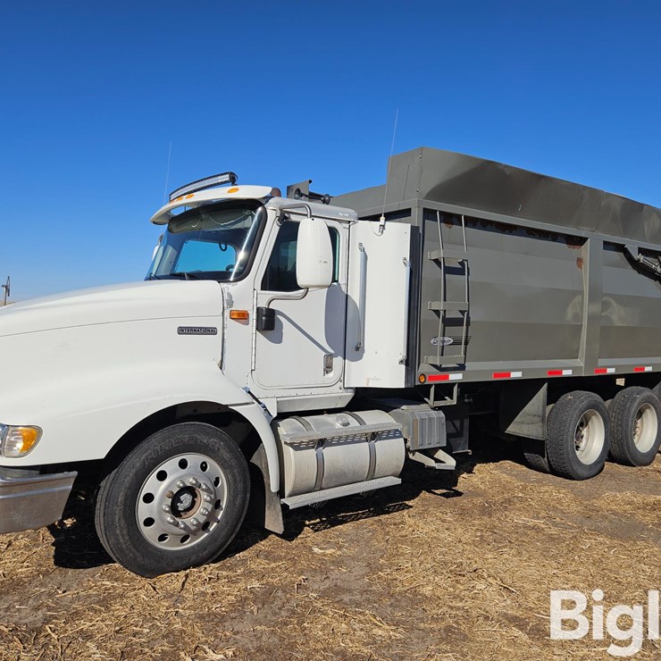 2000 INTERNATIONAL 9200i