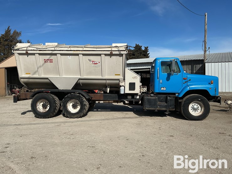 1994-international-2654-t/a-manure-spreader-truck-image-4