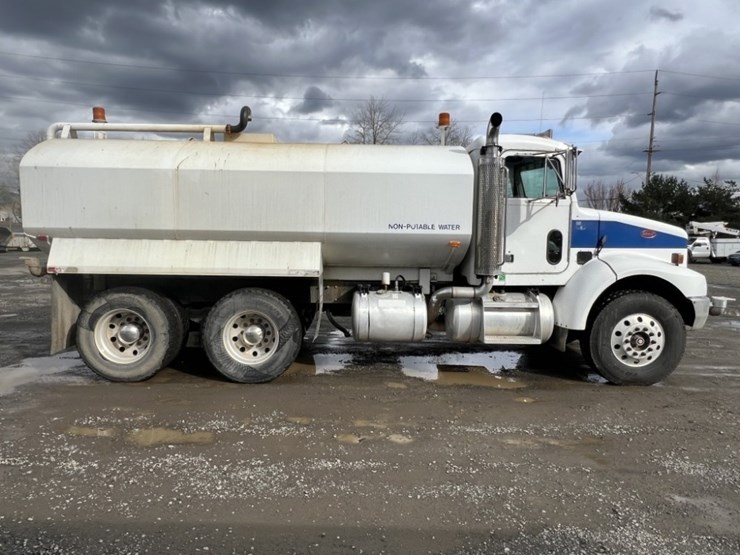 1998-peterbilt-330-image-3