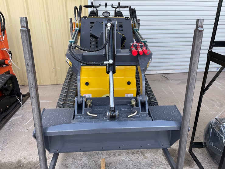 #4310-•-unused-2026-mini-skid-steer-loader-image-2