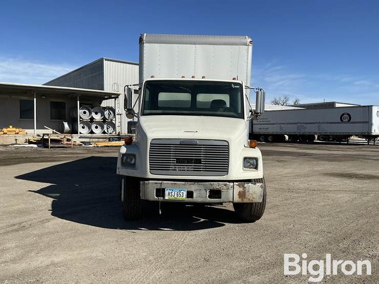 2002-freightliner-fl70-image-2