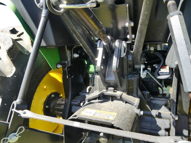 john-deere-3025e-image-6