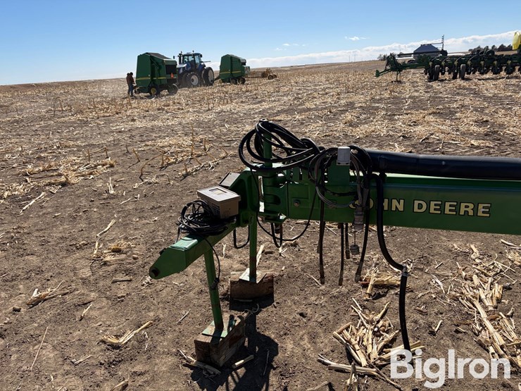 john-deere-7200-image-9