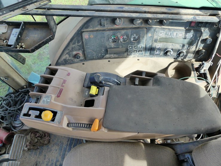 john-deere-8400-image-13