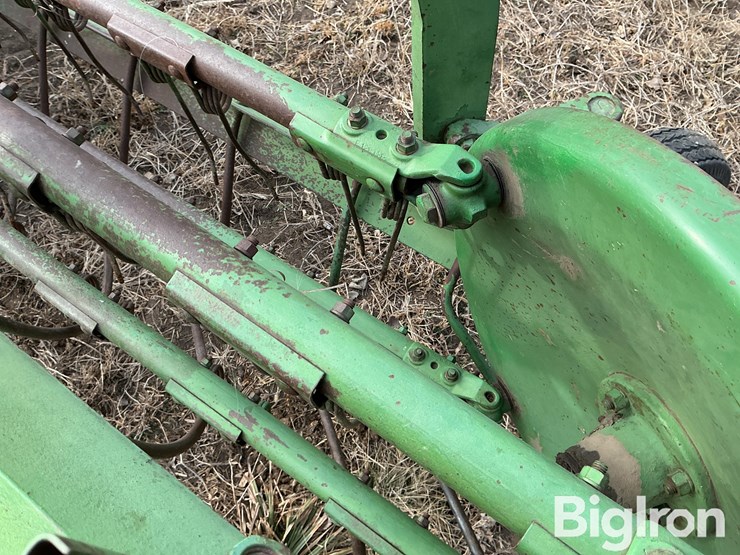 john-deere-350-image-16