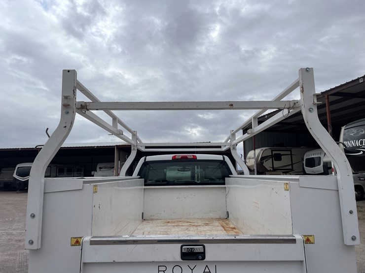 2015-chevrolet-silverado-2500-image-42