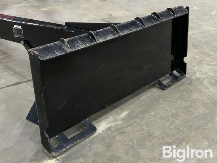 2025-massey-ferguson-730-image-9