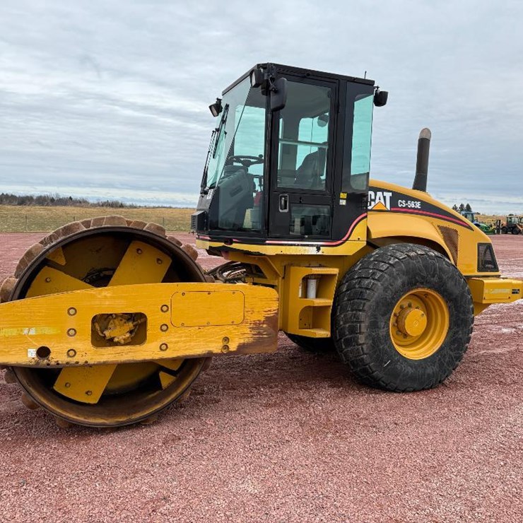 CATERPILLAR CS-563E