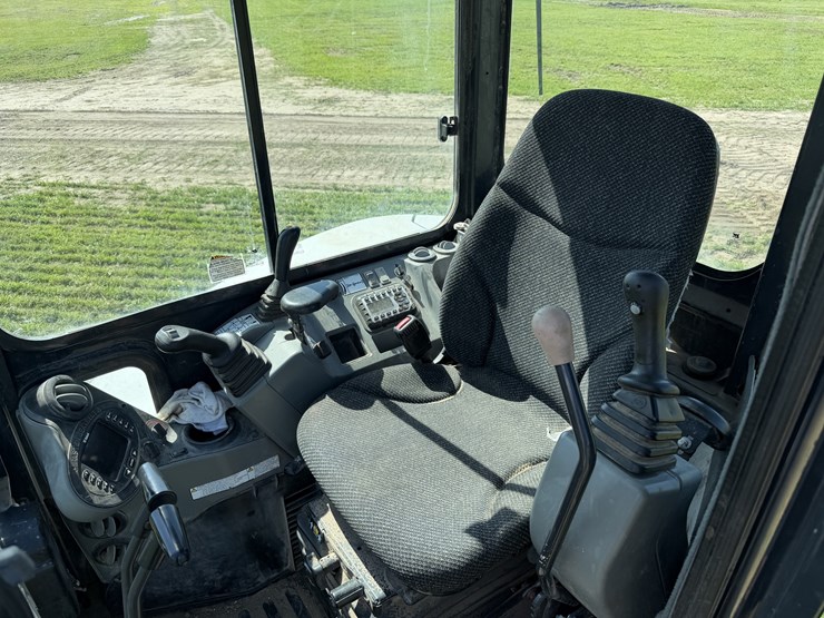 2020-bobcat-e55-image-13