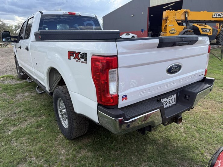 2018-ford-f250-image-11