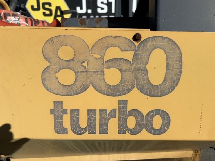 case-860-turbo-image-25