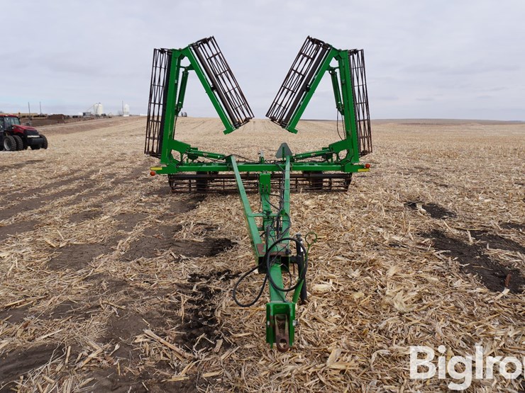 john-deere-200-image-2