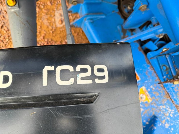 new-holland-tc29d-image-33