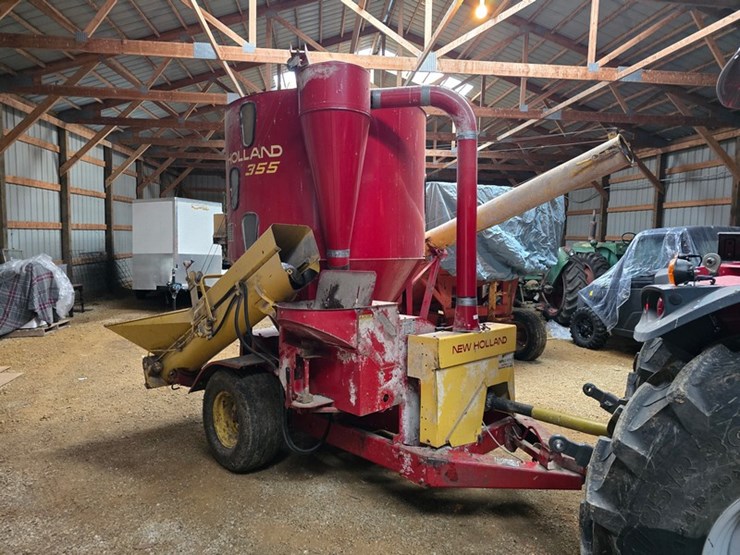 new-holland-355-image-2