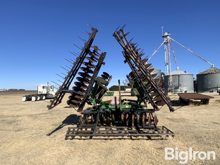 john-deere-630-image-6