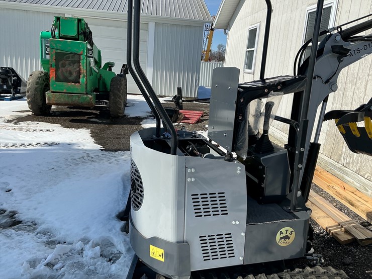 #1210-•-ats-d12r-mini-excavator-image-12