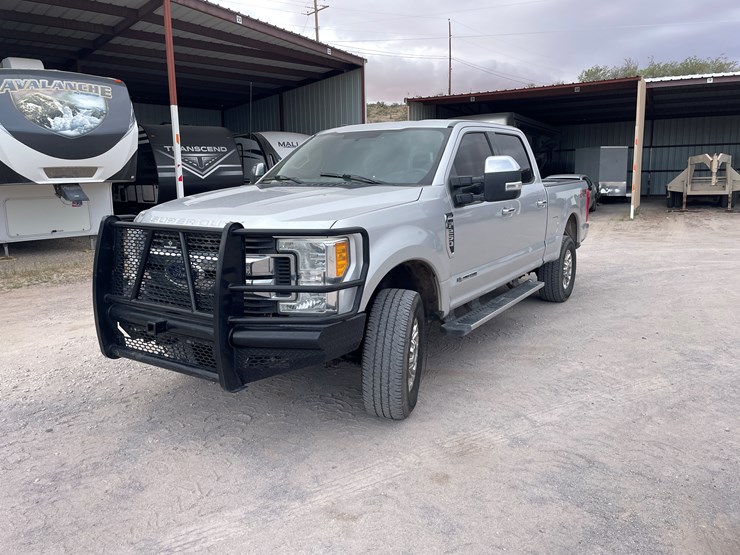 2017-ford-f250-image-1