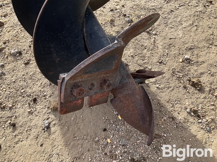 3-pt-540-pto-driven-post-auger-image-16