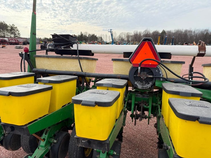 john-deere-1750-image-15