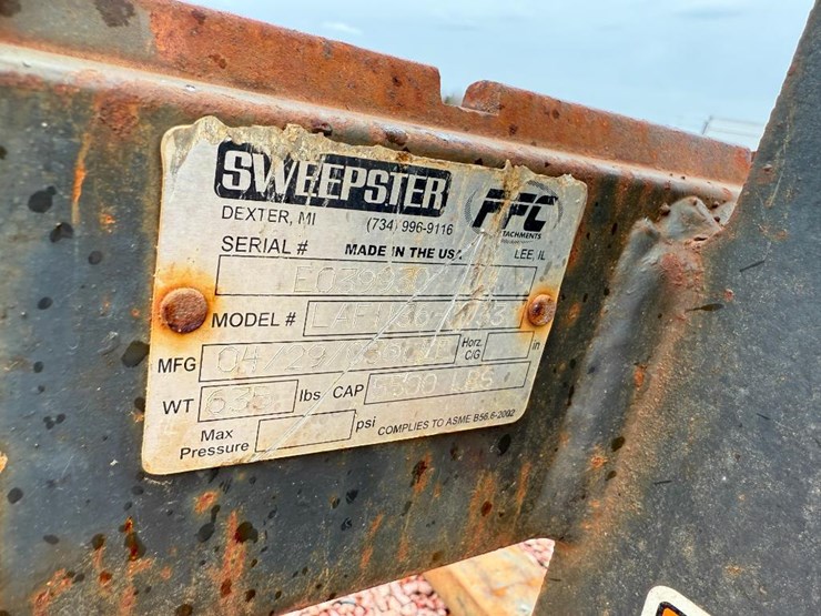 case-570n-xt-image-9