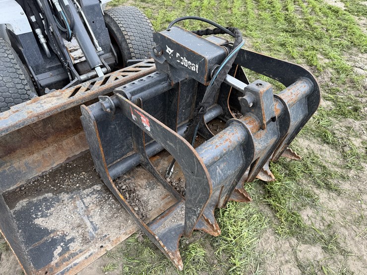 2023-bobcat-l28-image-14