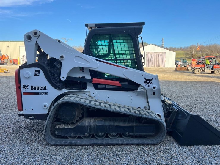 2016-bobcat-t770-image-7