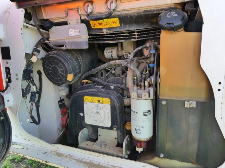 2021-bobcat-t76-image-9