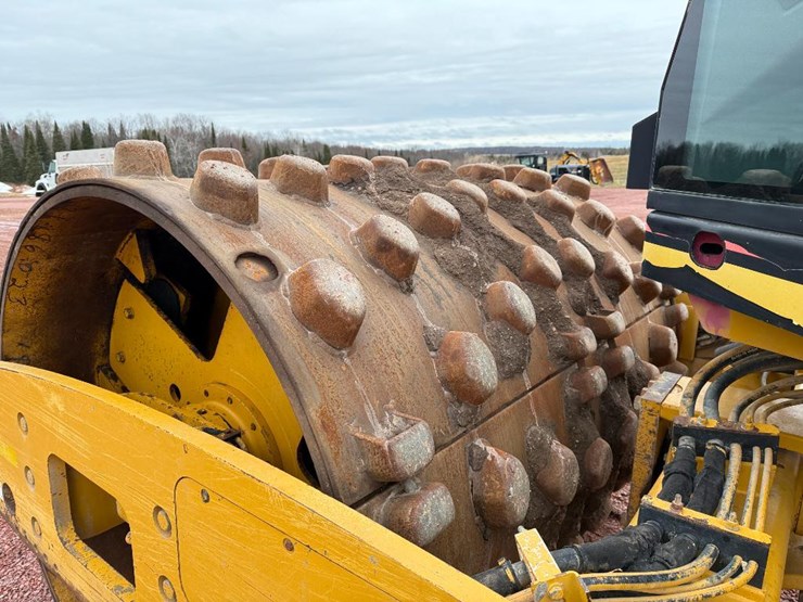 caterpillar-cs-563e-image-31