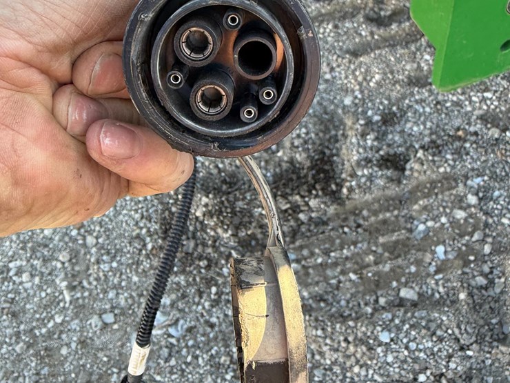 2021-john-deere-1775nt-image-15