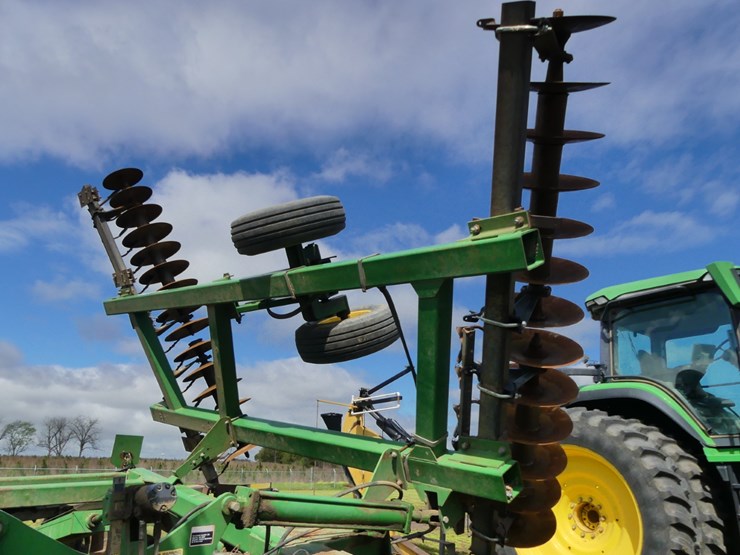 john-deere-637-image-9