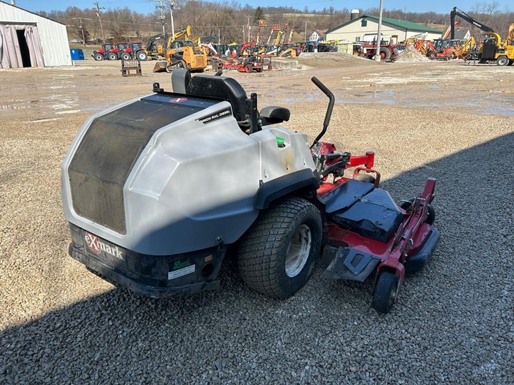 exmark-lazer-z-rear-discharge-deck-zero-turn-mower-image-4