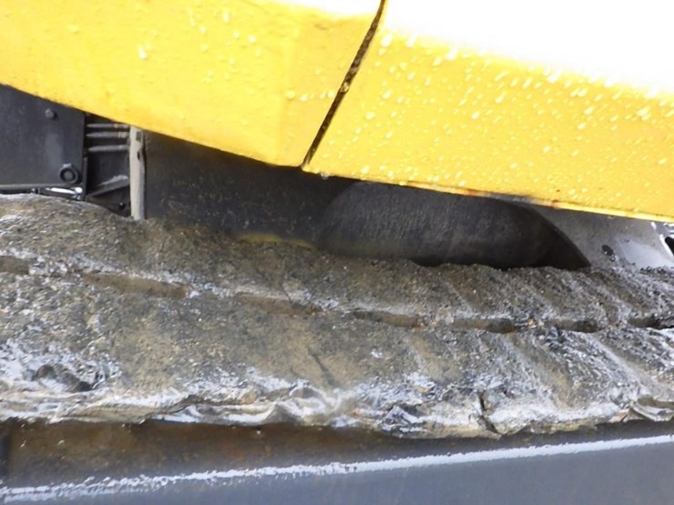 komatsu-pc28uu-image-29