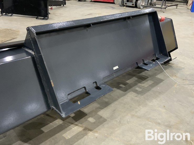 2025-massey-ferguson-730-image-9