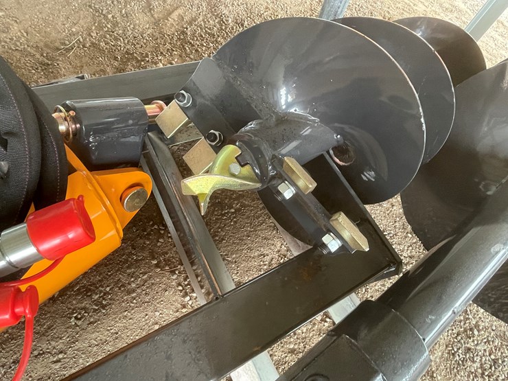 #4358-•-unused-2026-wolverine-skid-steer-auger-drive-and-bit-attachment-image-10