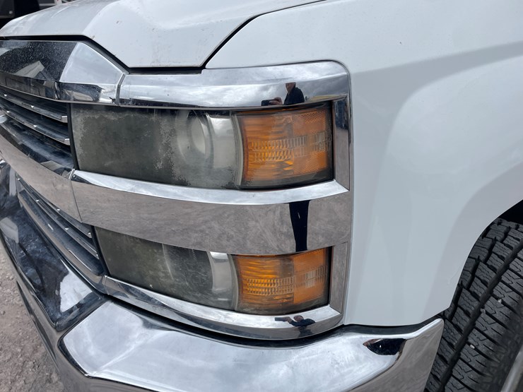 2015-chevrolet-silverado-2500-image-22