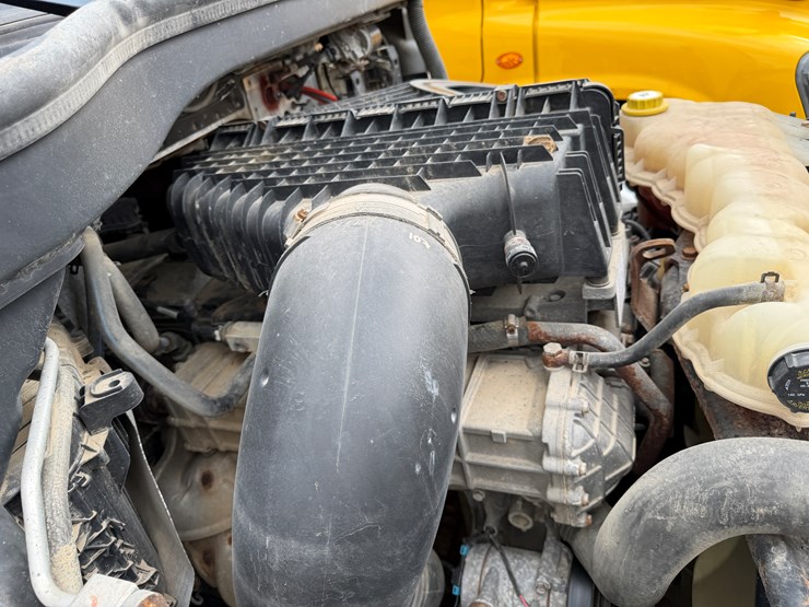 #40953-•-2019-freightliner-cascadia-t/a-daycab-truck-tractor-3akjhtdv4kskd3197-image-53