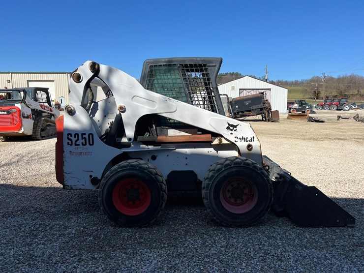 bobcat-s250-image-7