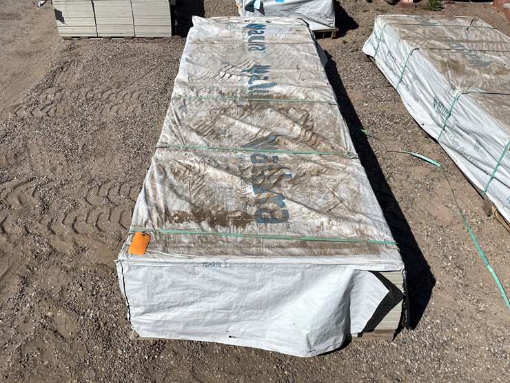 #4344-•-(appx.-360-pieces)-allura-5-¼"-primed-fiber-cement-traditional-cedar-siding-image-4