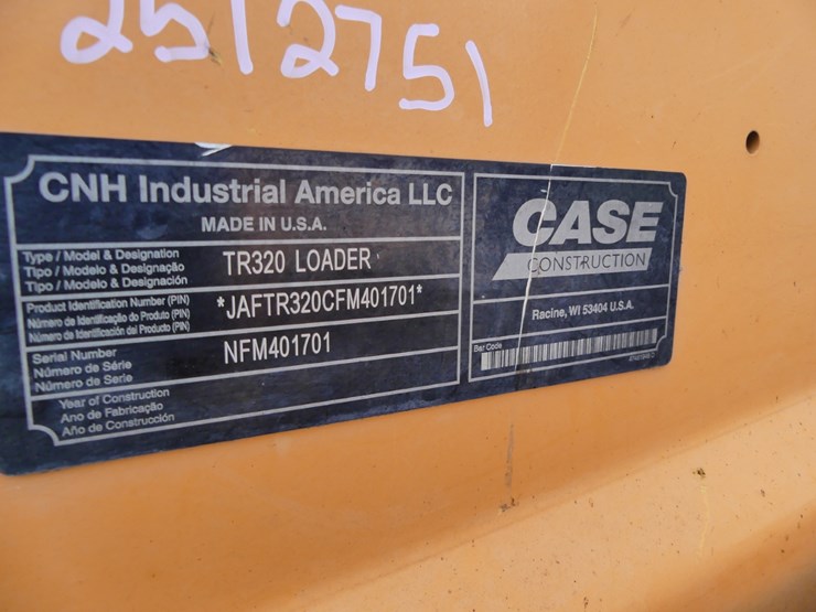 2015-case-tr320-image-17