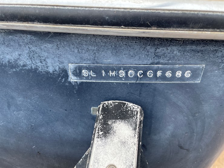 #4331-•-bayliner-boat-and-trailer-(titles-in-delay)-image-49