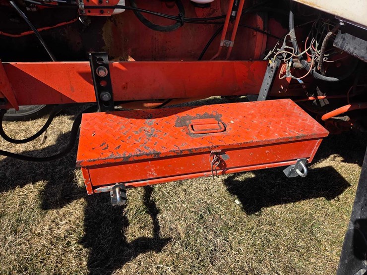 case-2290-tractor-image-14