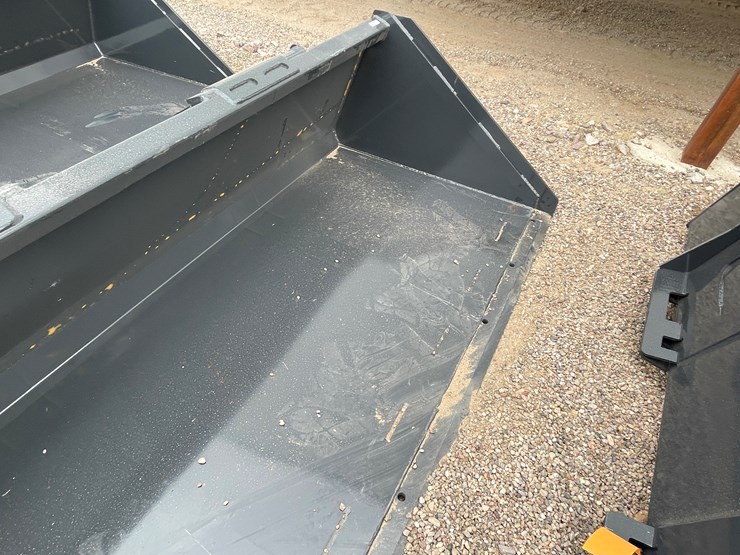 #4327-•-unused-2026-wolverine-skid-steer-track-duty-bucket-attachments-image-10