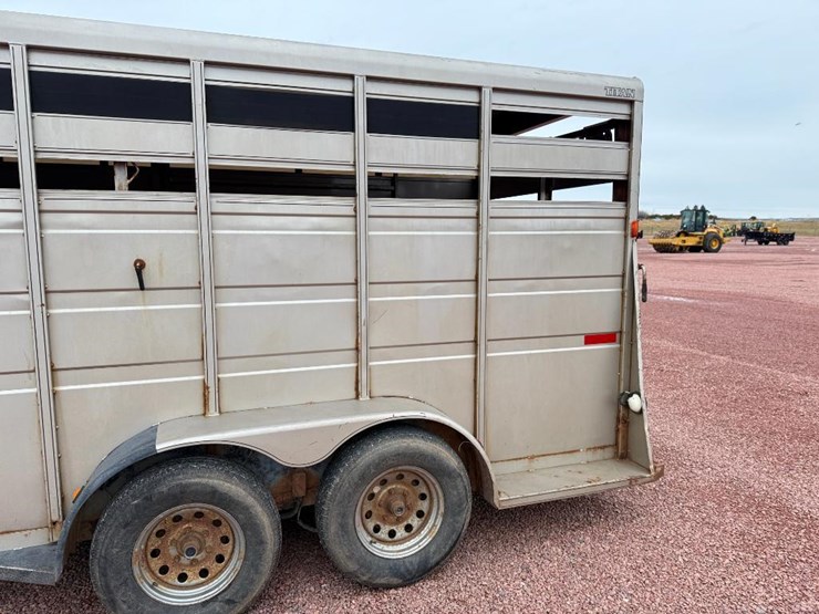 titan-trailer-image-10