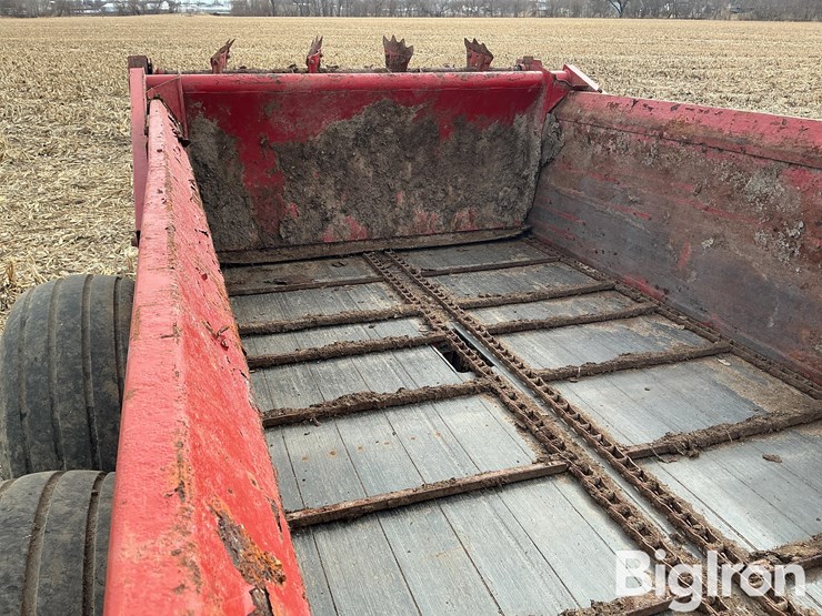 2013-new-holland-195-image-17