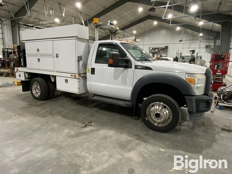 2015-ford-f550-xl-image-3
