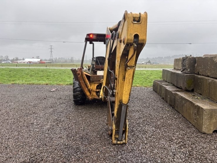 1996-caterpillar-426b-image-4