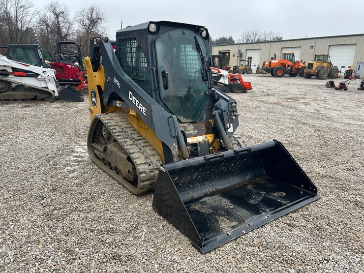 2022-deere-317g-image-6