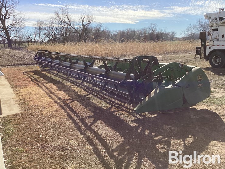 2005-john-deere-635f-image-1