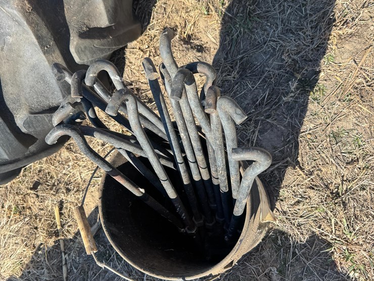 18.4-42-dual-rims-&-tires-image-16